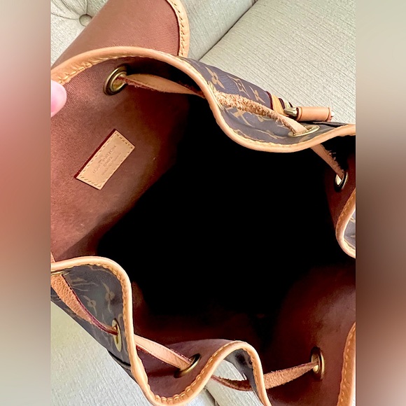 Louis Vuitton authentic
Bosphore Backpack Monogram Canvas - Picture 7 of 8